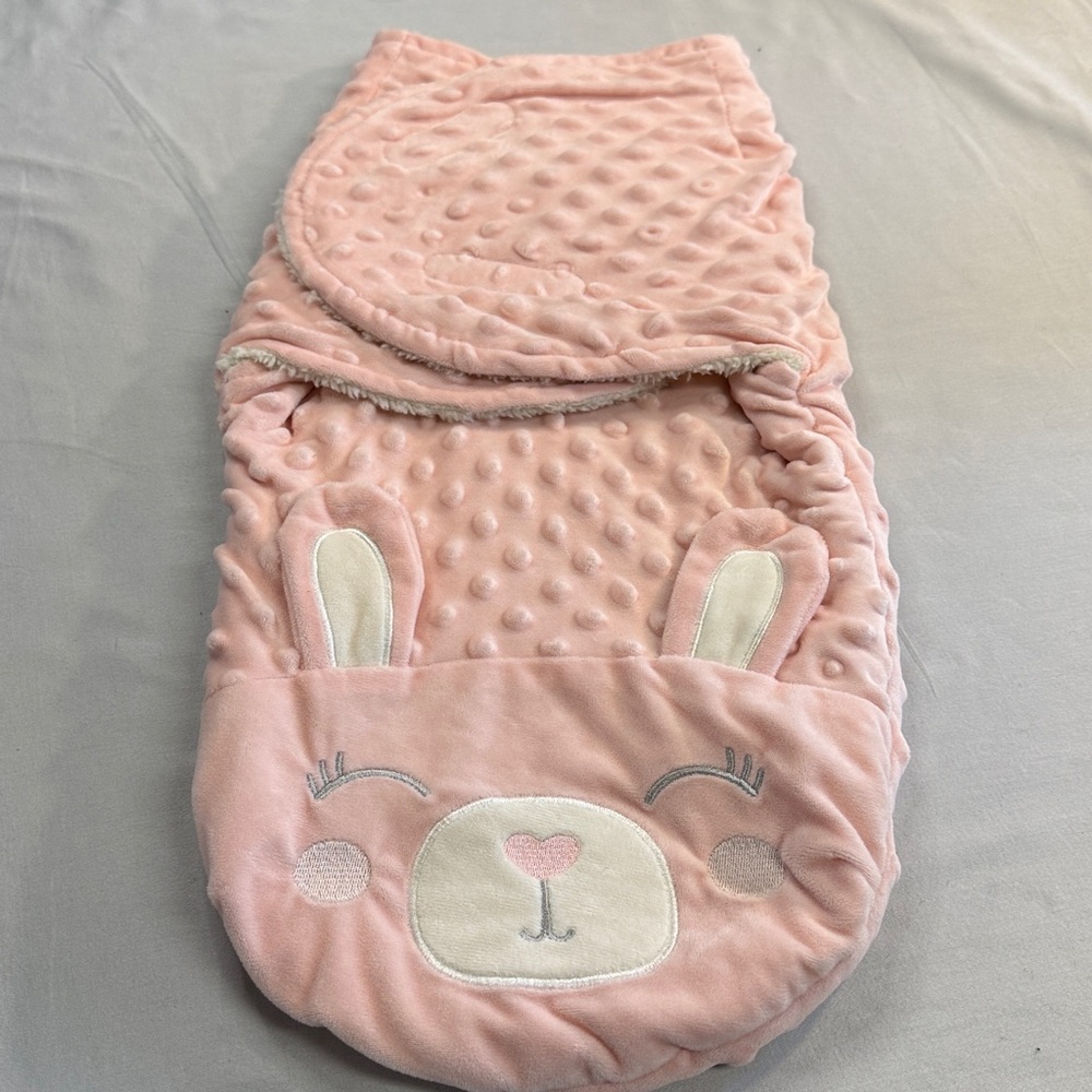 🐥 Dream Gro - Pink Baby Car Swaddle blanket with Bunny Design
